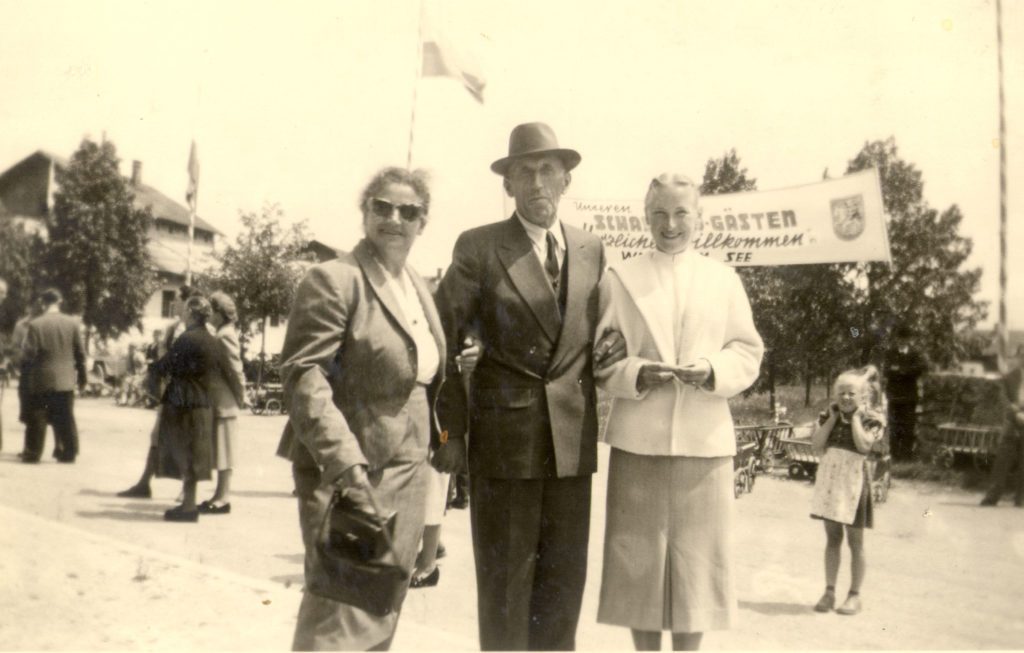 Strand-Camping-Waging-Über-uns-Geschichte-Bahnhof-1956