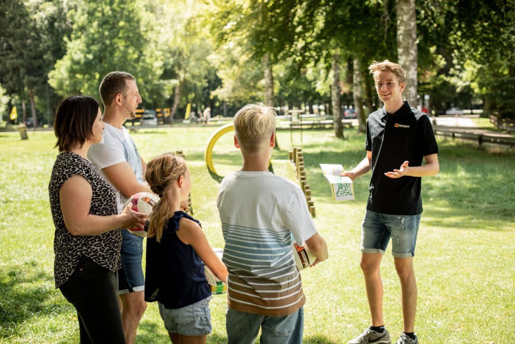 Strand-Camping-Waging-Fussballgolf-Erklärung