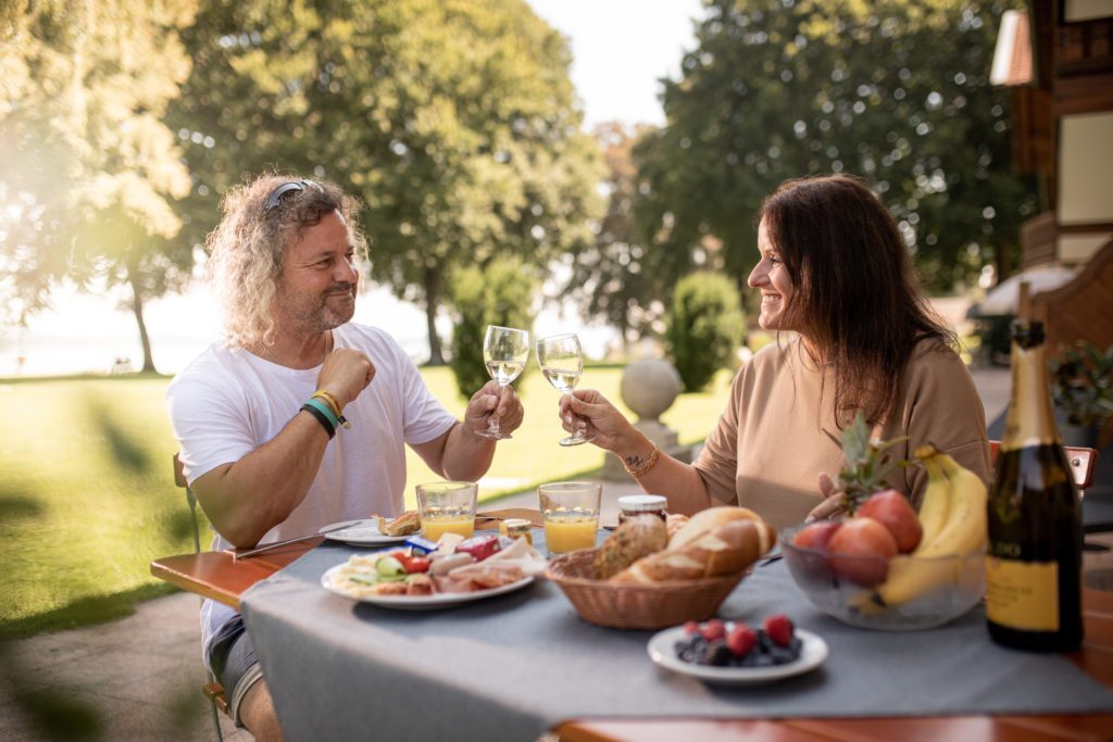 Strand-Camping-Waging-Frühstück