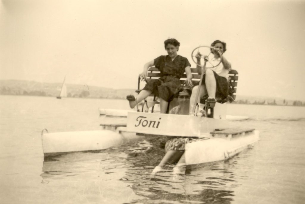 Strand-Camping-Waging-Über-uns-Geschichte-Bootfahren-Frau-Wennert-und-Helga-Schuhbeck