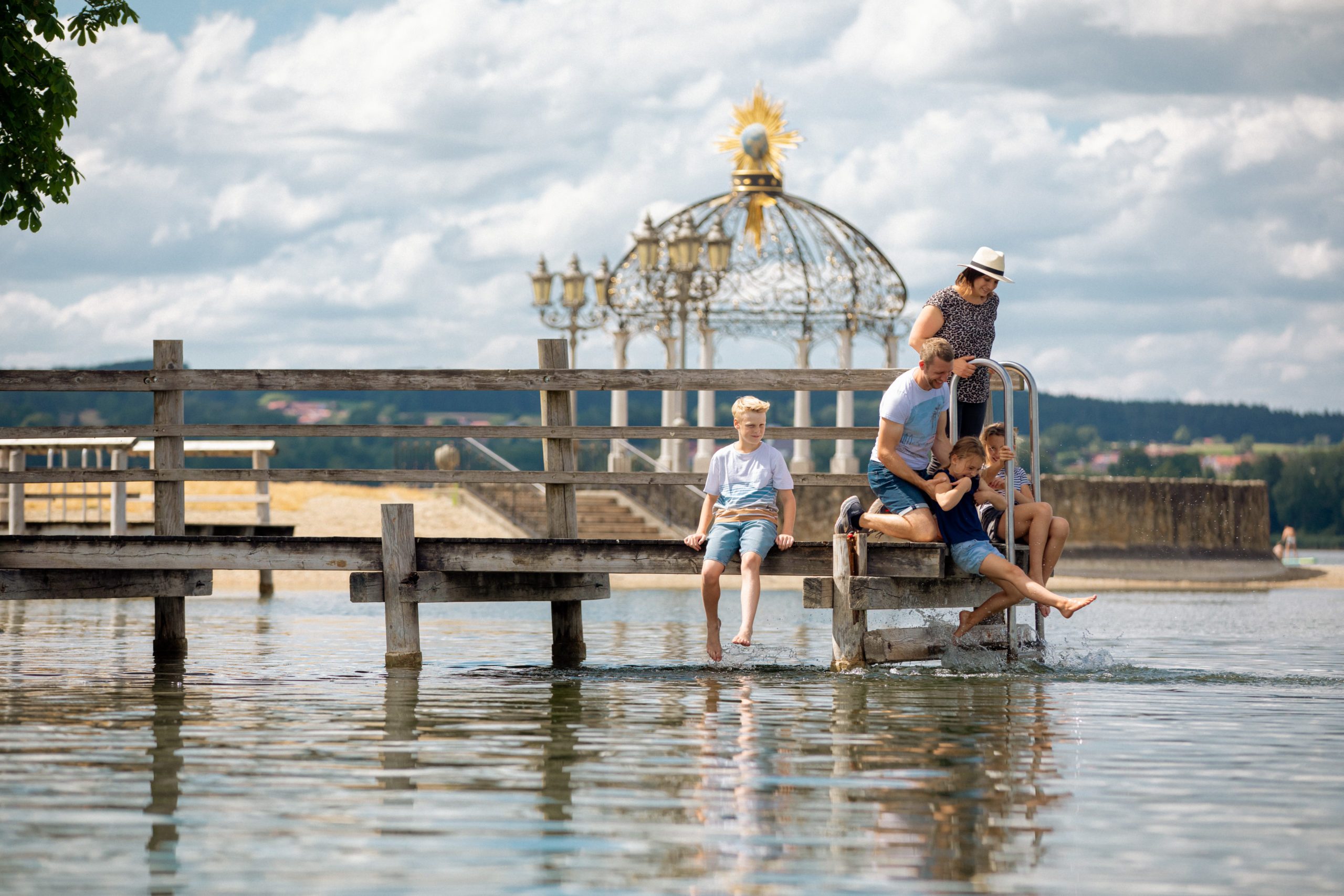 Strand-Camping-Waging-See-Steg